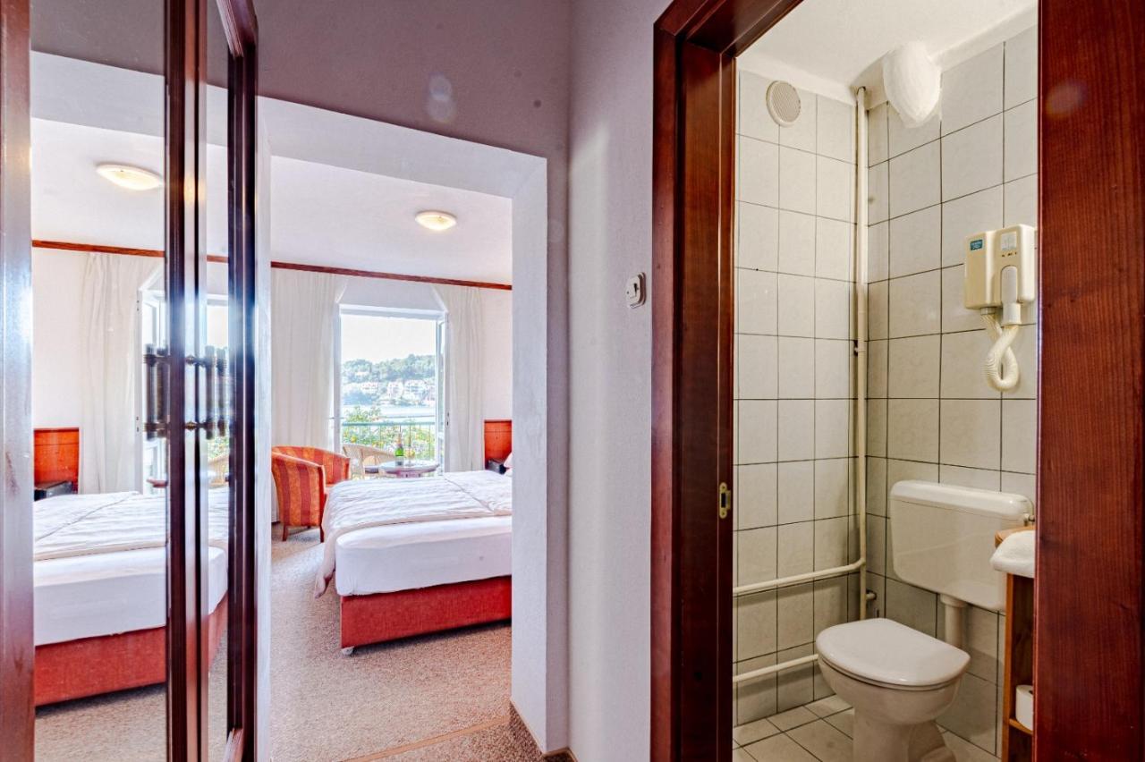 Hotel Dalmacija Вела-Лука Экстерьер фото